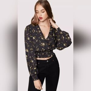Lost + Wonder 3x black floral crop wrap top